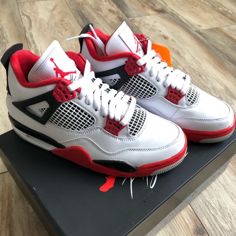 Jordan 4 Fire Red Size 6 Men